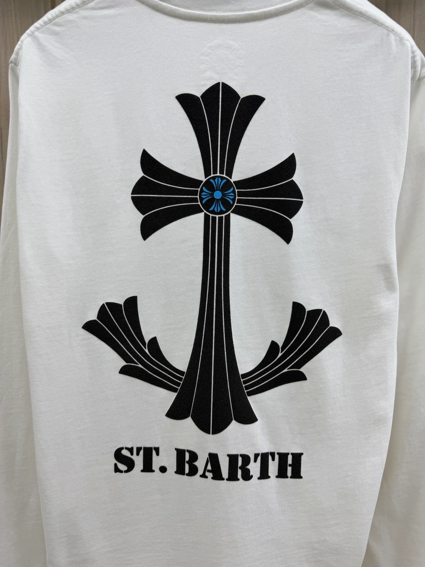 。【 In Stock】Chrome Hearts ST.barth White size S M L XL Chrome Hearts ST.barth Series 32 ， 190G， ， ， ， 、 ， 。 ， ， ， Classic ， ， 。 ， ， 、 ， 。 ， ， ， ， ， ， ， Classic 。 ， ， Same Style ， ， ， ， Same Style。